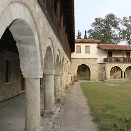Jani & Eleni's Unesco Explorer Base - Apollonia, Fier, Berat & Beyond * Fier